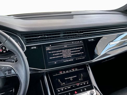 Used 2022 Audi SQ7 Prestige AWD/4WD image 7