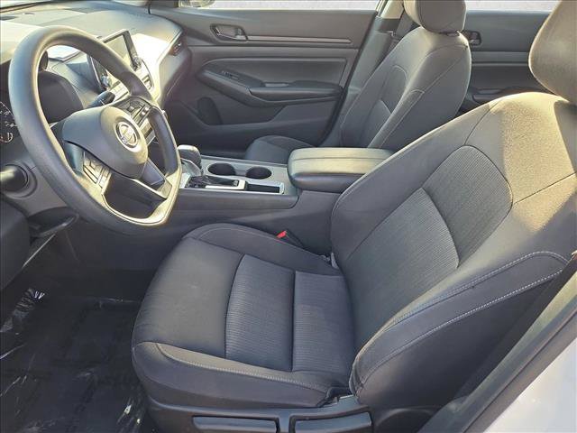 Used 2024 Nissan Altima 2.5 S FWD image 15