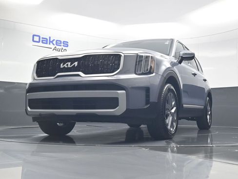 New 2025 Kia Telluride LX FWD image 41