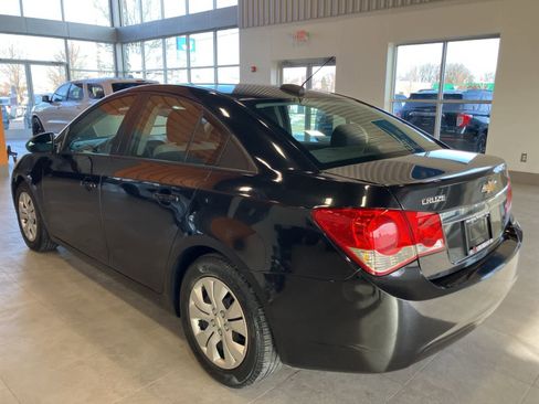 Used 2015 Chevrolet Cruze LS image 7