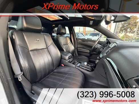 Used 2017 Chrysler 300 S w/ S Model Appearance Package RWD image 35