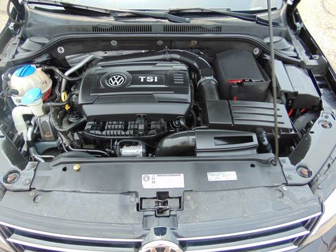 Used 2016 Volkswagen Jetta Sport FWD image 33