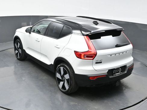 Used 2024 Volvo XC40 Recharge Ultimate w/ Protection Package Premier image 21
