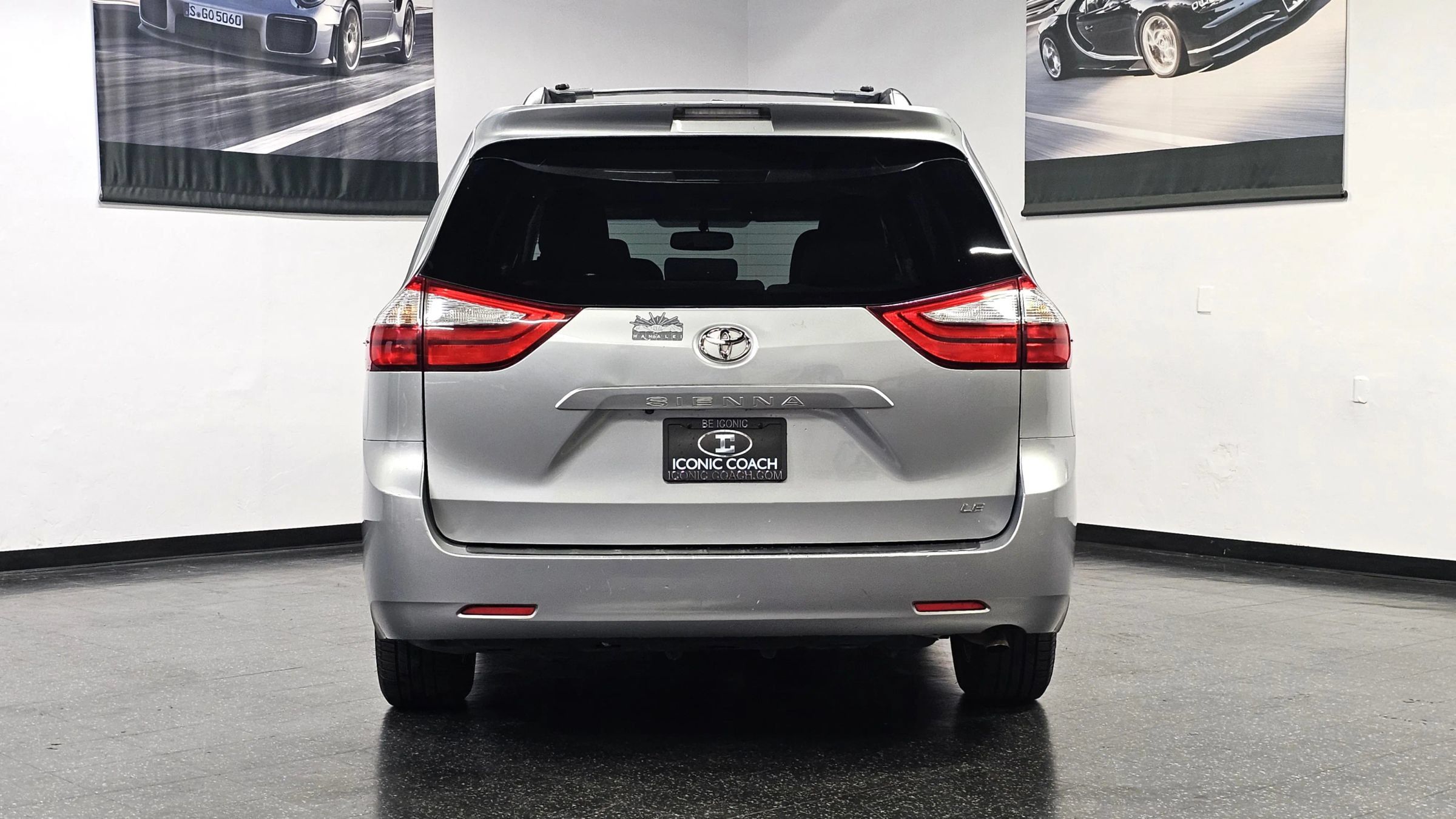 Used 2016 Toyota Sienna LE FWD image 21