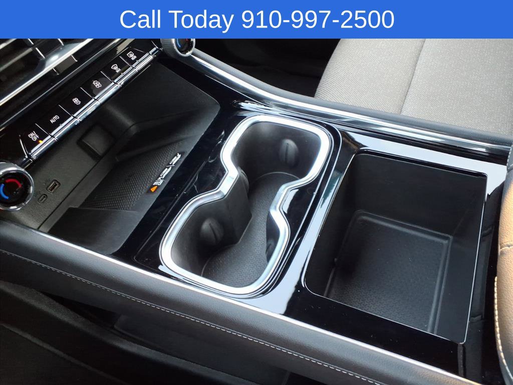 Used 2026 Chevrolet Traverse LT w/ Driver Confidence Package FWD image 18