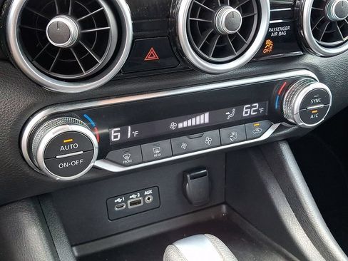 Used 2020 Nissan Sentra SV w/ Electronics Package FWD image 15