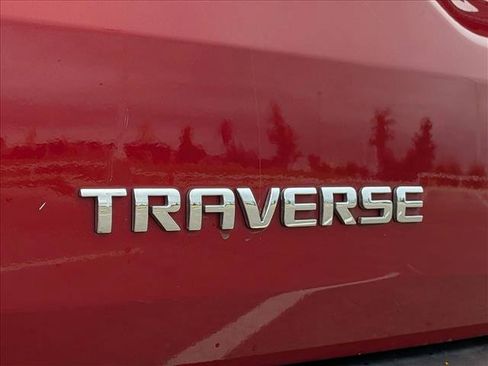 Used 2020 Chevrolet Traverse LT image 23