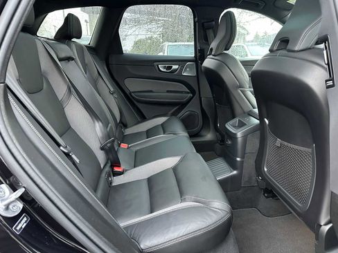 Certified 2024 Volvo XC60 T8 Ultimate w/ Climate Package image 12