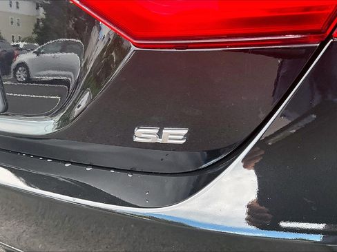 Used 2023 Toyota Camry SE w/ Audio Upgrade Package FWD image 8