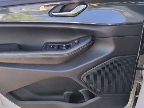 Certified 2023 Jeep Grand Cherokee Laredo image 13