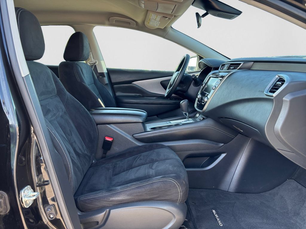 Used 2020 Nissan Murano S w/ Technology Package FWD image 12