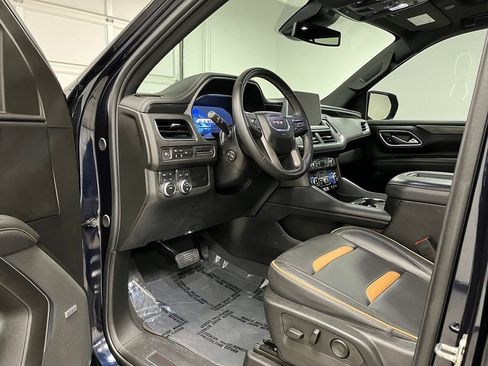 Used 2023 GMC Yukon XL AT4 AWD/4WD image 17