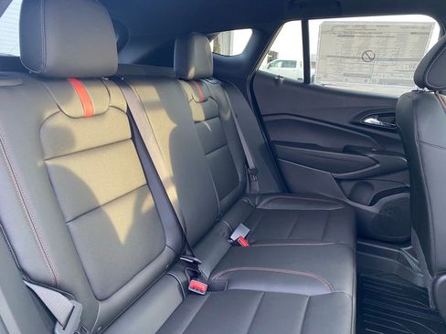 New 2026 Chevrolet Trax RS w/ Sunroof Package image 27