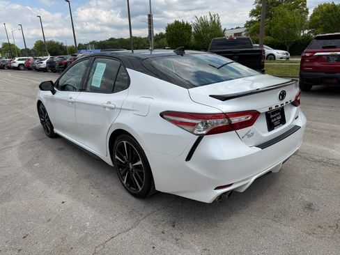 Used 2019 Toyota Camry XSE FWD image 5