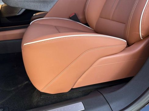 New 2026 Cadillac Optiq Luxury 2 image 20