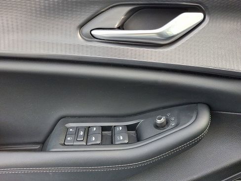 Used 2024 Jeep Grand Cherokee Altitude image 16