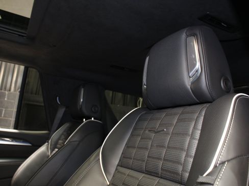 Used 2026 Cadillac Escalade V AWD/4WD image 39