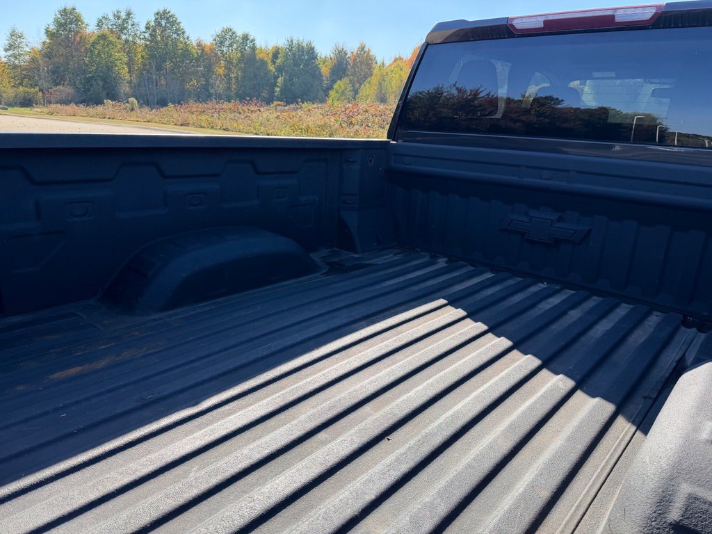 Used 2021 Chevrolet Silverado 2500 Custom w/ Custom Value Package AWD/4WD image 43