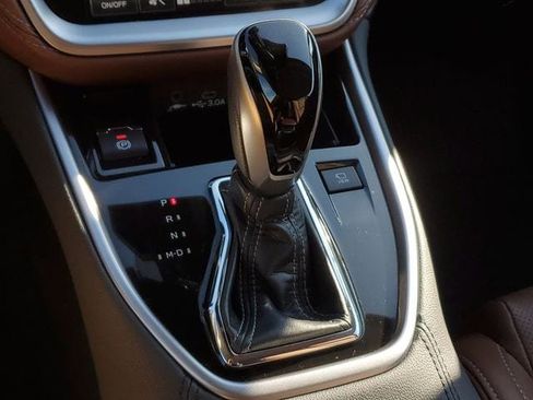 Certified 2025 Subaru Outback Touring w/ Popular Package #2 image 34