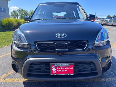 Used 2013 Kia Soul FWD image 3