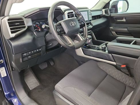Used 2022 Toyota Tundra SR5 w/ SR5 Convenience Package RWD image 16