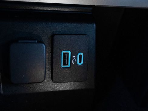 Used 2022 Ford Explorer Timberline image 33