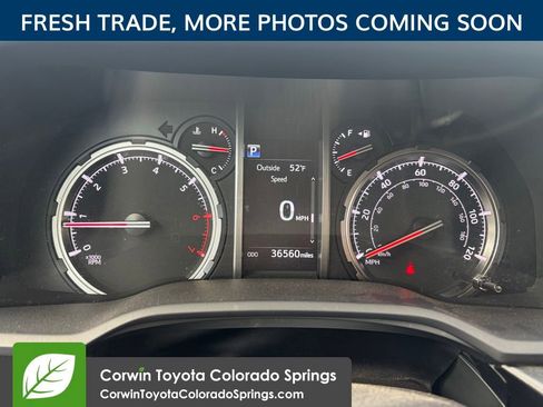 Used 2024 Toyota 4Runner TRD Off-Road Premium AWD/4WD image 11