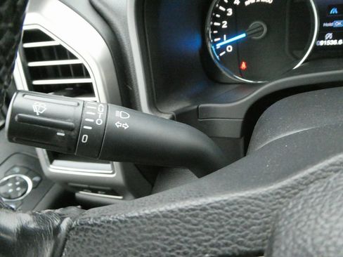 Used 2017 Ford F150 Platinum w/ Equipment Group 701A Luxury image 14