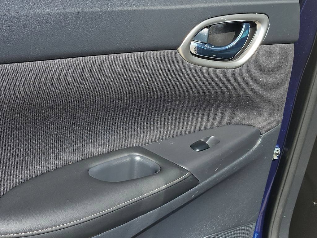 Used 2019 Nissan Sentra SV w/ Special Edition Package FWD image 15