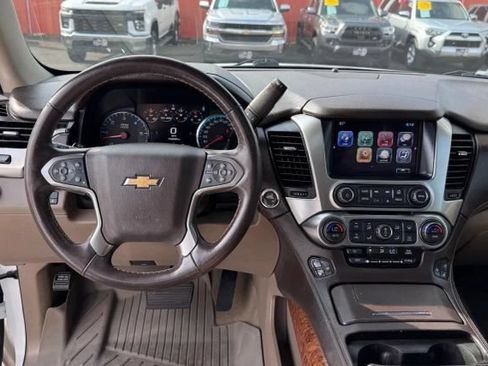 Used 2019 Chevrolet Tahoe Premier RWD image 11