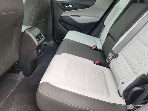 Used 2022 Chevrolet Equinox LS FWD image 23