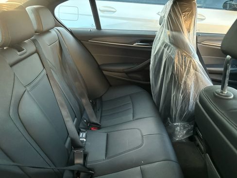 Used 2022 BMW 530i xDrive w/ Convenience Package image 9