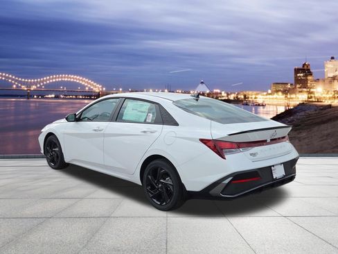 New 2026 Hyundai Elantra Sport image 3