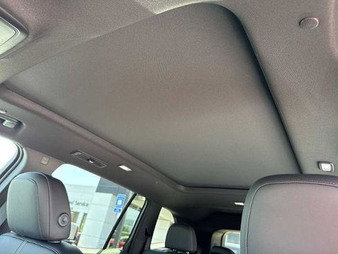 New 2025 GMC Acadia Elevation w/ Elevation Premium Package image 19