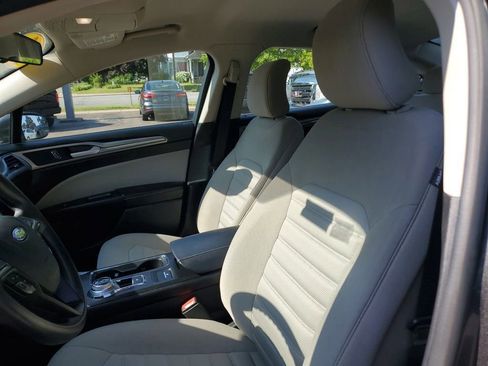 Used 2017 Ford Fusion S image 13