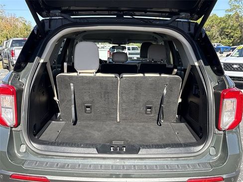 Certified 2021 Ford Explorer XLT w/ Equipment Group 202A image 10