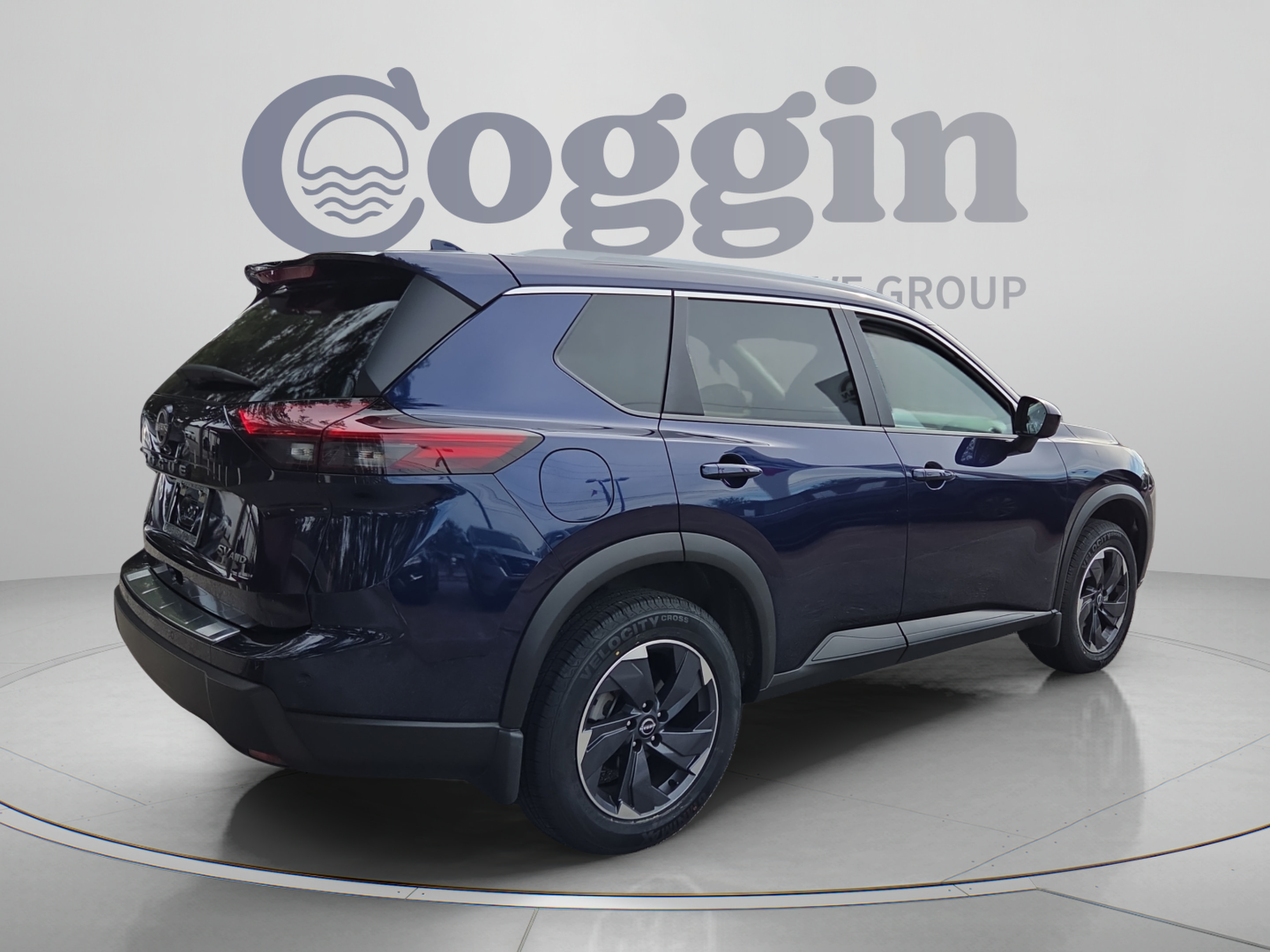 Used 2024 Nissan Rogue SV w/ SV Premium Package AWD/4WD image 5