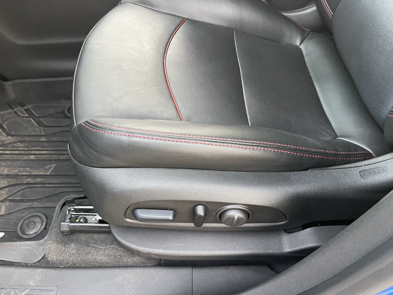Certified 2024 Chevrolet Equinox RS w/ RS Leather Package FWD image 21
