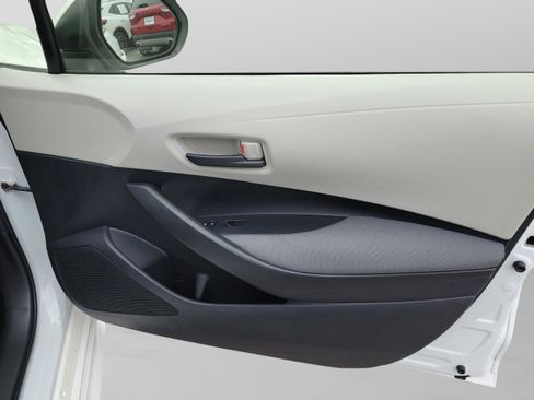 Used 2022 Toyota Corolla LE image 27