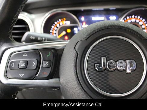 Used 2019 Jeep Wrangler Unlimited Sahara image 22