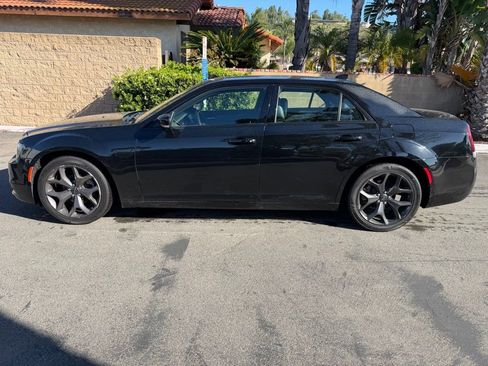Used 2022 Chrysler 300 S image 4