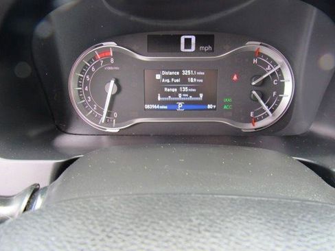 Used 2016 Honda Pilot Touring image 23