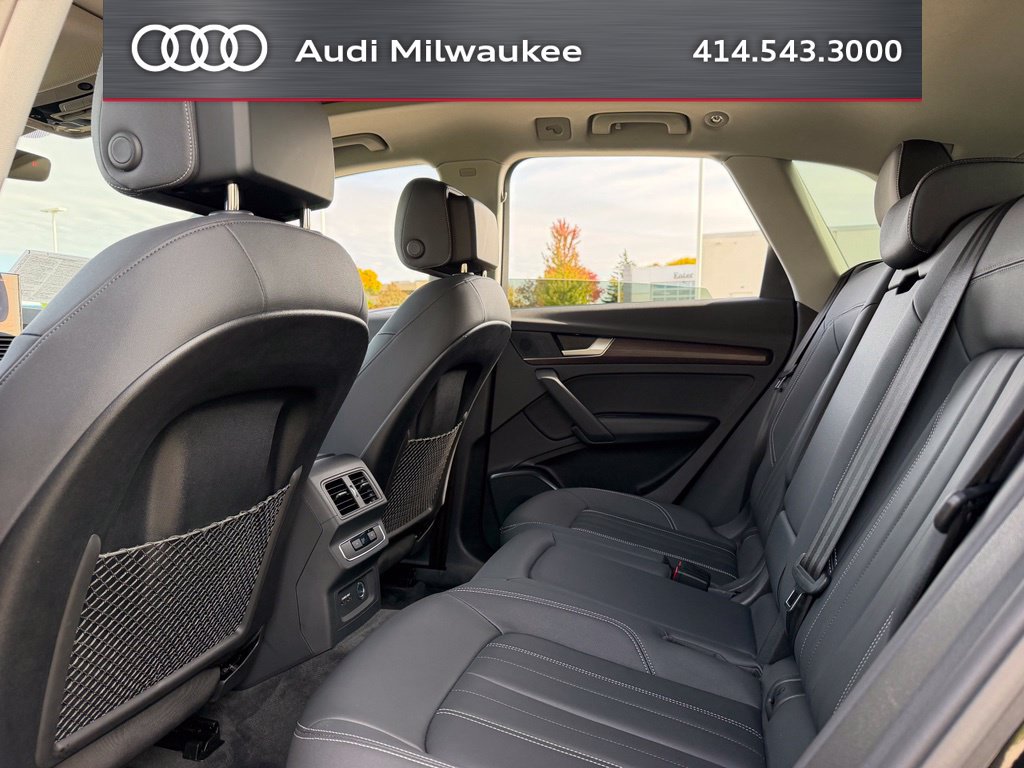 Used 2024 Audi Q5 2.0T Premium w/ Convenience Package AWD/4WD image 35