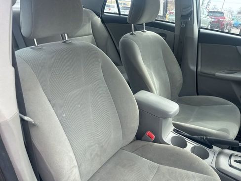 Used 2011 Toyota Corolla LE FWD image 30