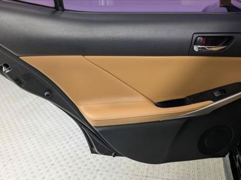 Used 2016 Lexus IS 200t RWD image 17