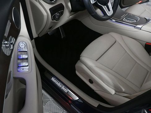 Certified 2022 Mercedes-Benz GLC 300 4MATIC image 7