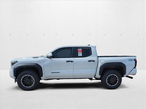 New 2025 Toyota Tacoma TRD Off-Road image 5