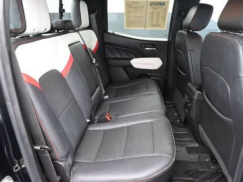 Used 2024 GMC Canyon AT4X AWD/4WD image 31