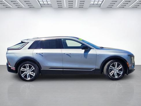Used 2024 Cadillac Lyriq Tech w/ Driver Assist Package AWD/4WD image 3
