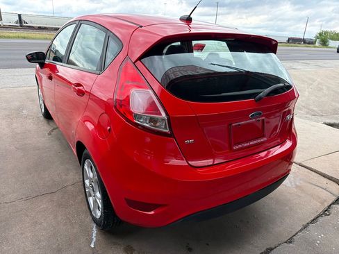 Used 2015 Ford Fiesta SE FWD image 30